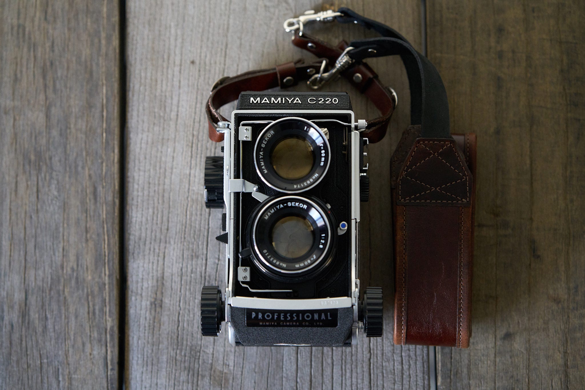 08 Kむふ6250 Mamiya マミヤ C220 PROFESSIONAL + SEKOR 80mm 二眼レフ