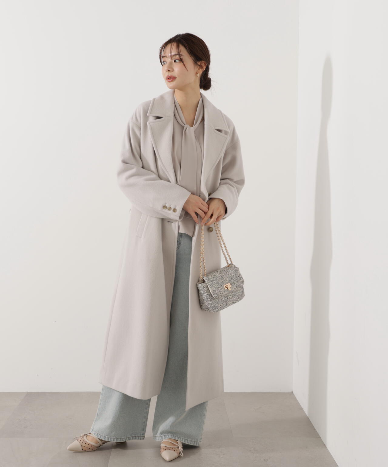 加藤栞さん着用】ダブル釦チェスターコート | PROPORTION BODY