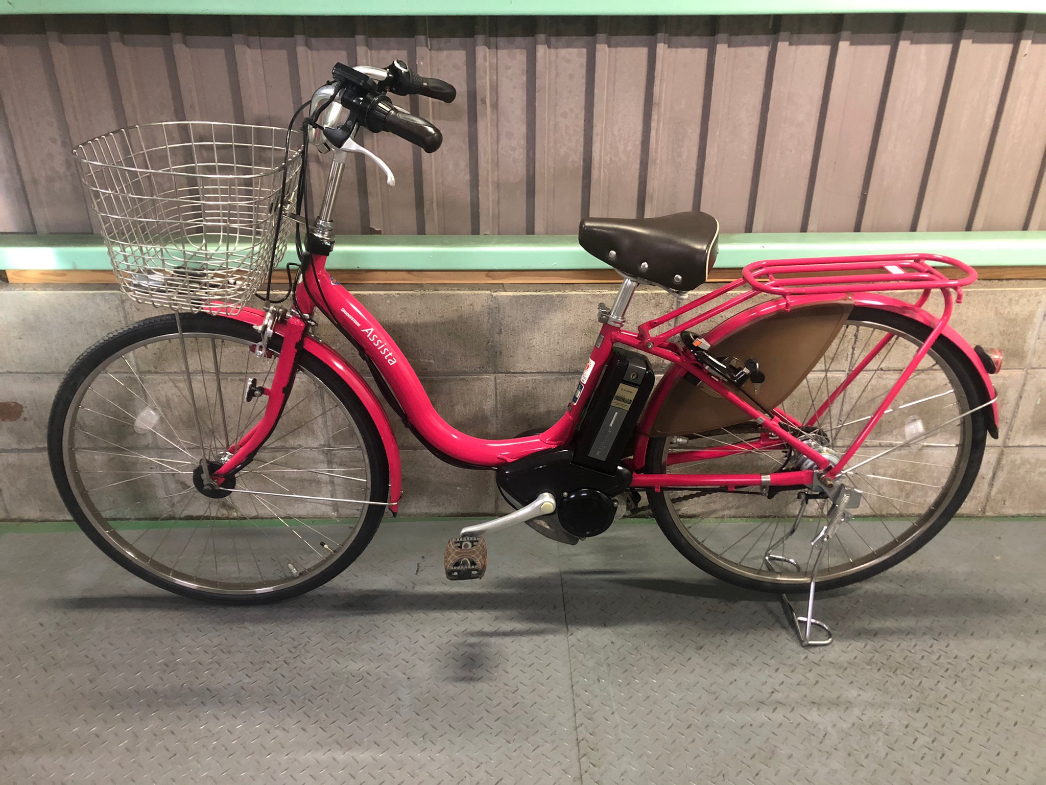 ブリジストン♪電動アシスト自転車♪フロンティア デラックス♪ピンク