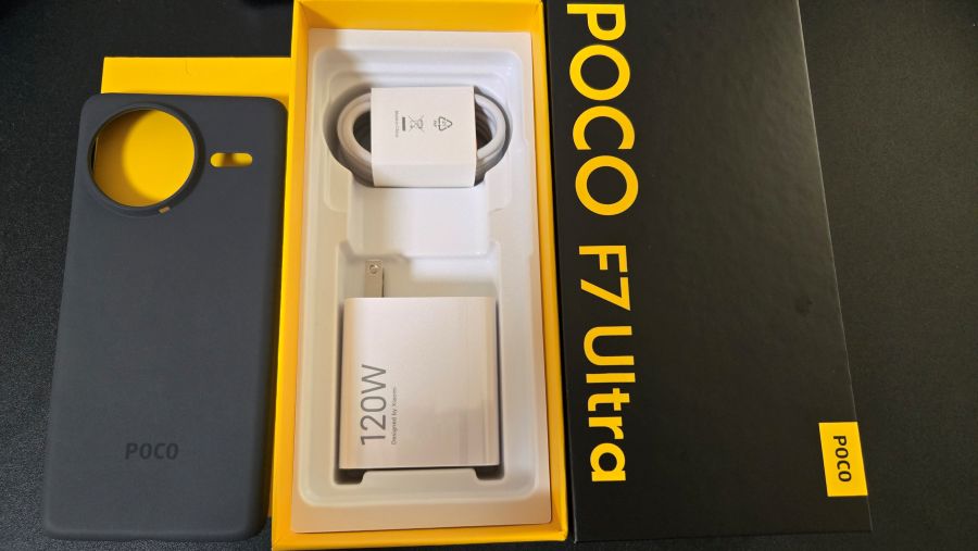 POCO F7 Ultra 本体 120W充電器付き POCO F7 Ultra 本体 120W充電器