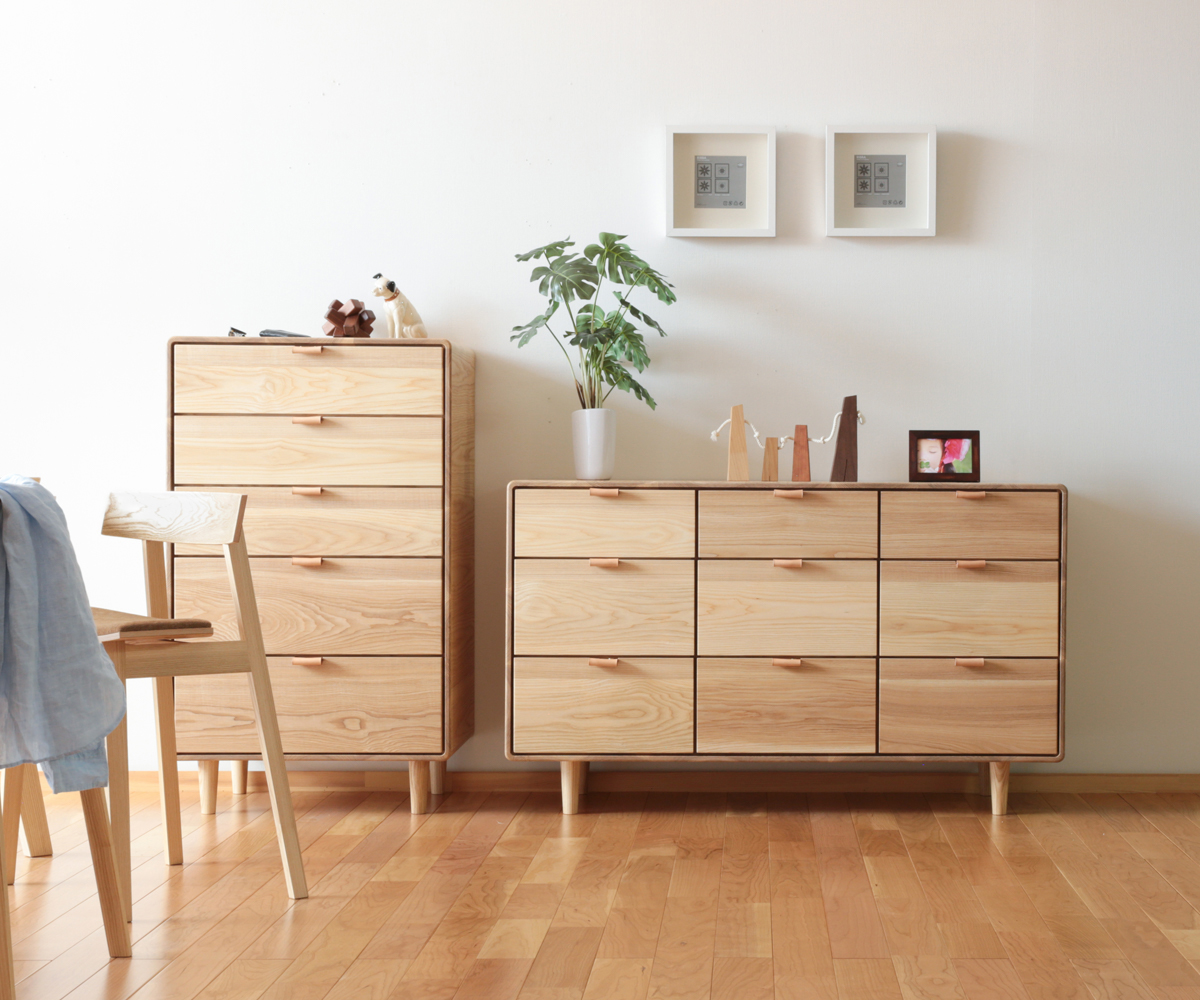 取っ手が本ヌメ革】北海道の無垢材を活かしたチェスト・タンス