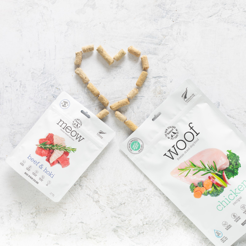 WOOF】ワイルドブラッシュテイル | ペット用品・ペットフードの卸専門