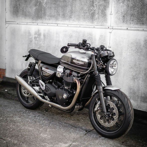 トライアンフ スピードツイン1200 2021～ ヘッドライト＆スピード