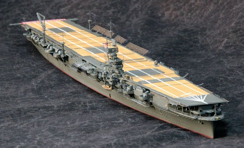 タミヤ1/700翔鶴完成品 タミヤ1/700翔鶴完成品 1/700