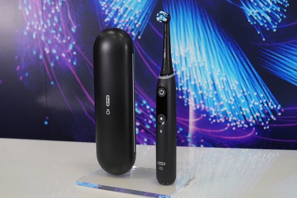 ブラウンの電動歯ブラシ「オーラルB」、史上最高の歯垢除去能力iO
