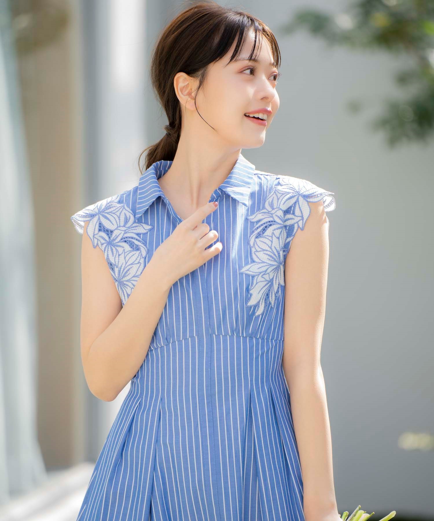 エンブロイダリーストライプワンピース