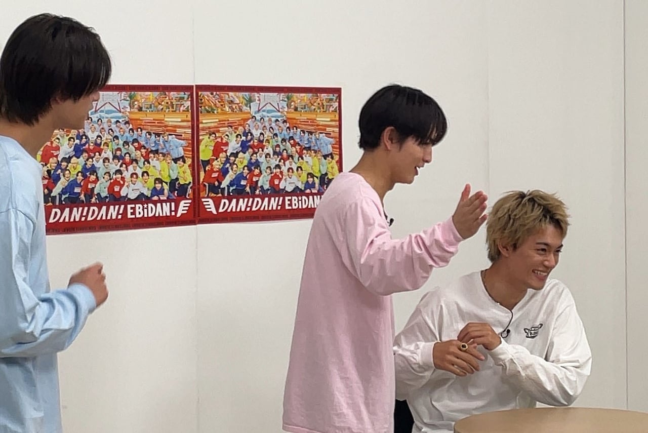 M!LK 佐野勇斗 Juvenilizm ペンライト ピンク EBIDAN 佐野勇斗（M!LK