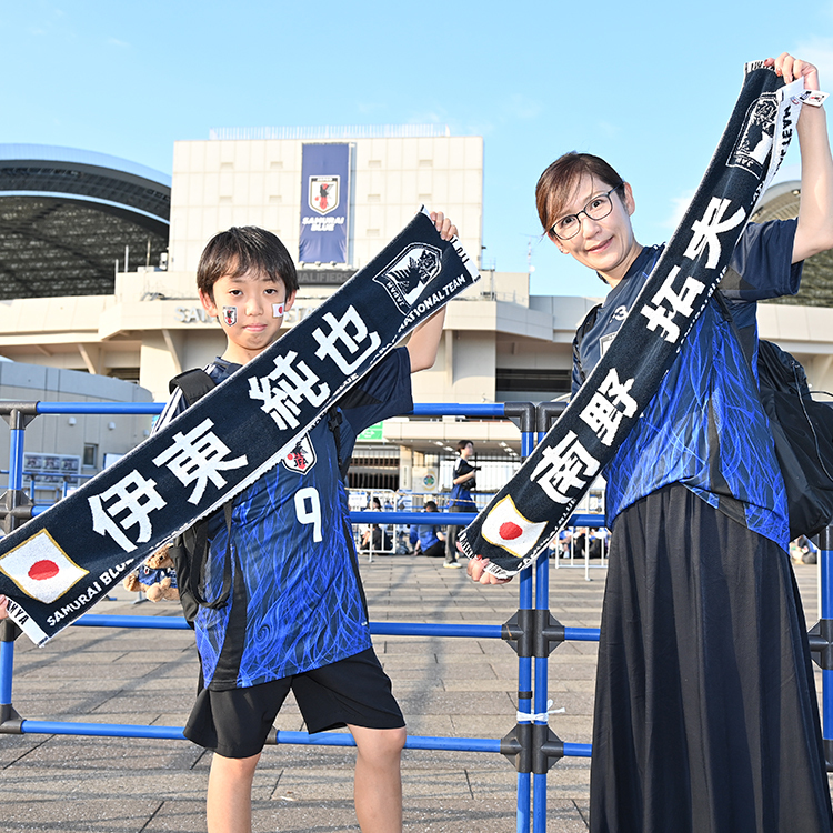 SALE】プレーヤーズタオルマフラー2024(SAMURAI BLUE) STADIUM LINE