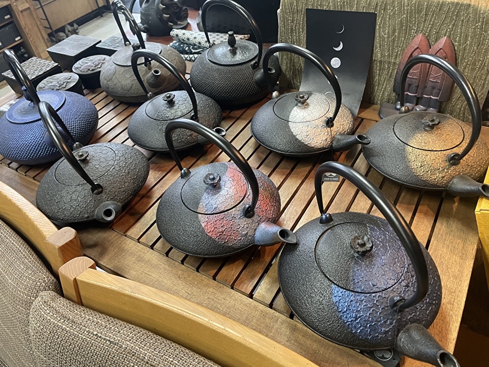 及富はまるで南部鉄器の美術館！ – 1848年創業 南部鉄器工房 及富