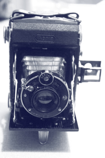 Ikonta 520 – John's Cameras. A collection of interesting and old