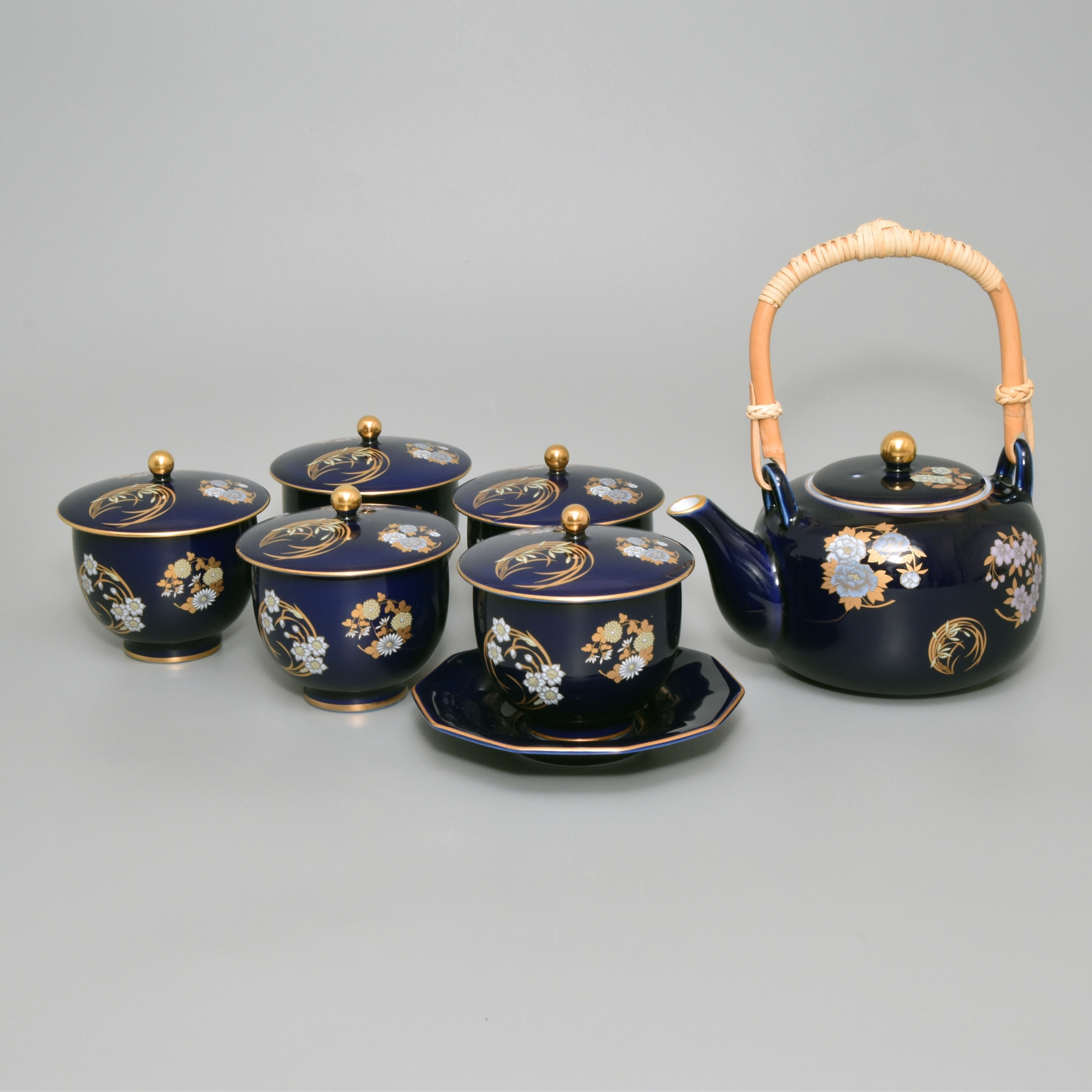 九谷焼 色絵 花瓶 花器 壷 壺 陶磁器 陶芸 金彩 染錦 美術品