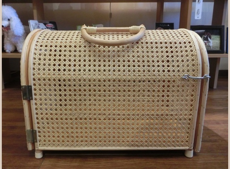 籐キャリーMサイズ(横開きタイプ) | 籐キャリー | 猛禽グッズ | グッズ
