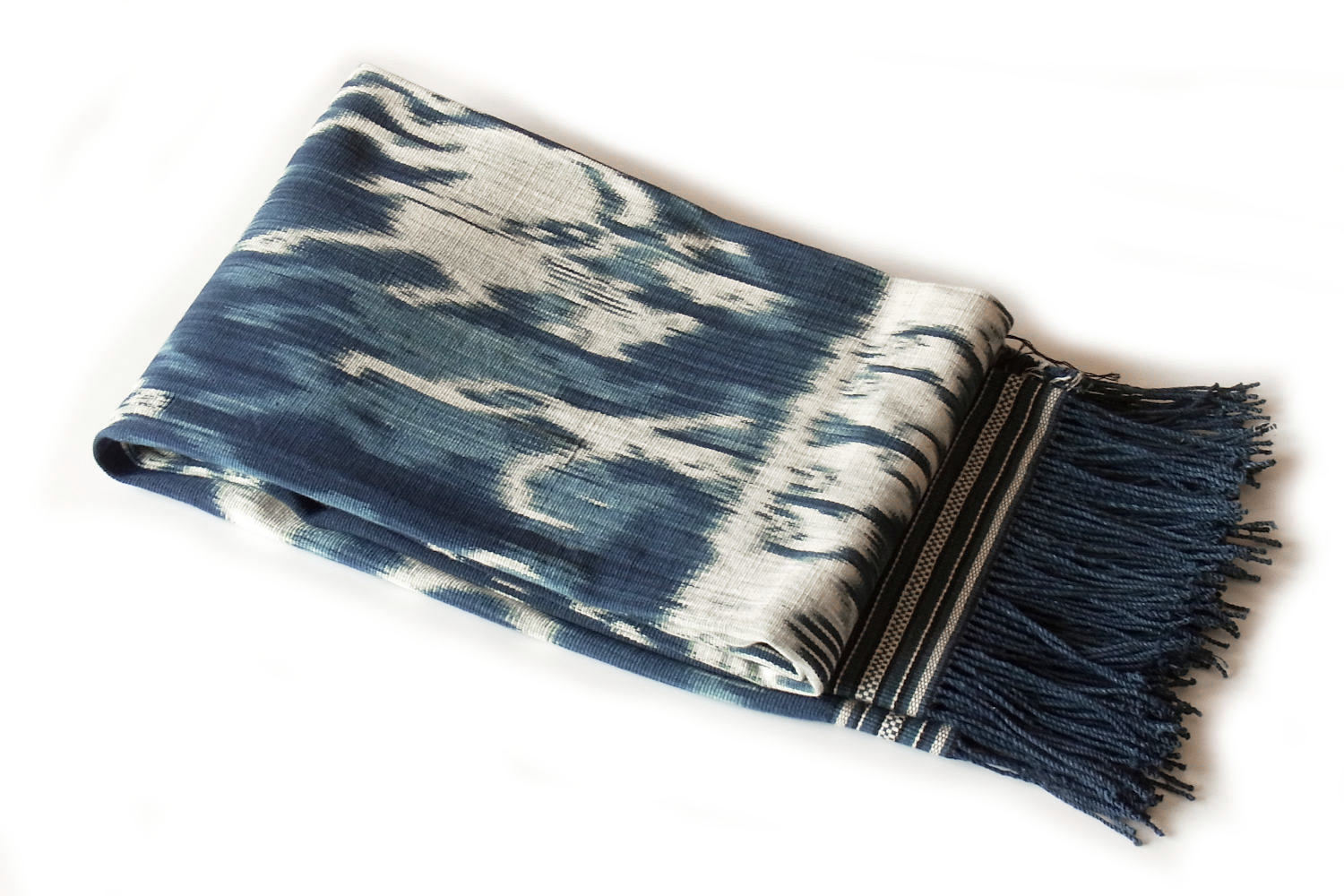 スンバ島イカット（ヒンギー）No.T-ISI-066|パソラ・鶏などが織り込ま