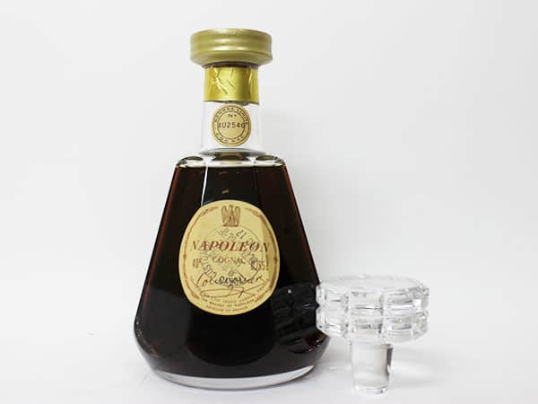 クルボアジェ ナポレオン バカラボトル」を買取致しました！ | お酒