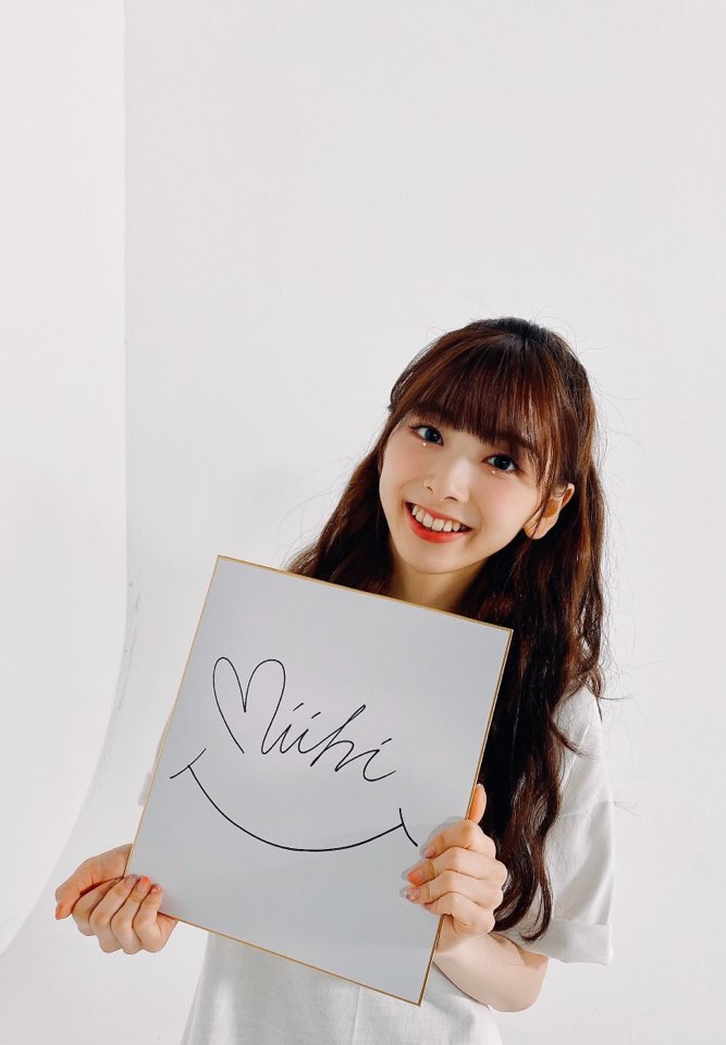 NiziU ミイヒ サイン チェキ NiziU ミイヒ サイン入りチェキ Amazon.co