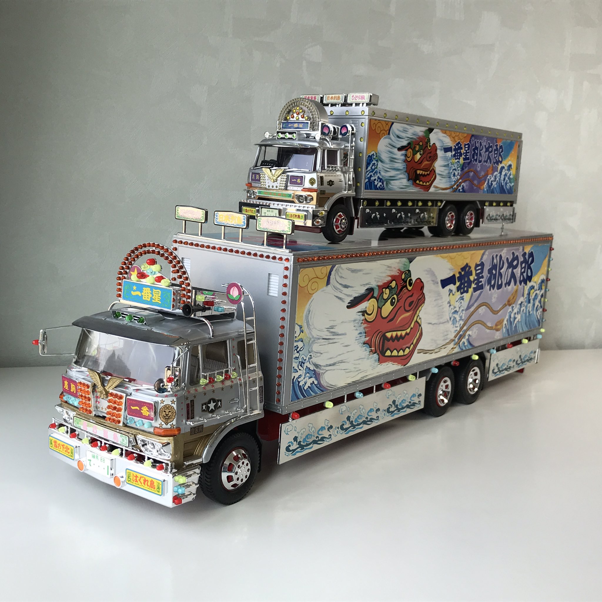 未組立 AOSHIMA BANDAI 1/32 トラック野郎 No.3 一番星 突撃一番