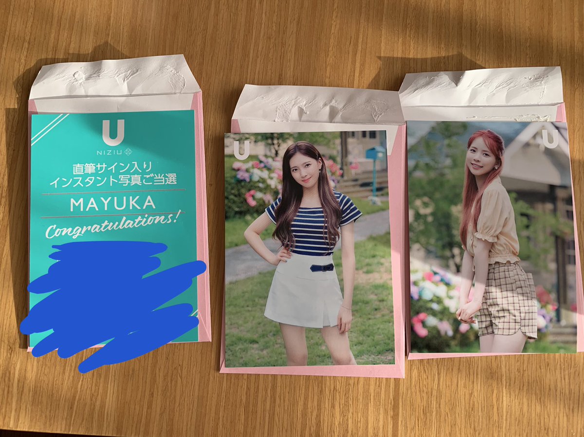 まさかの3枚で推しの直筆サインが当たりました…！（驚） 大切にします