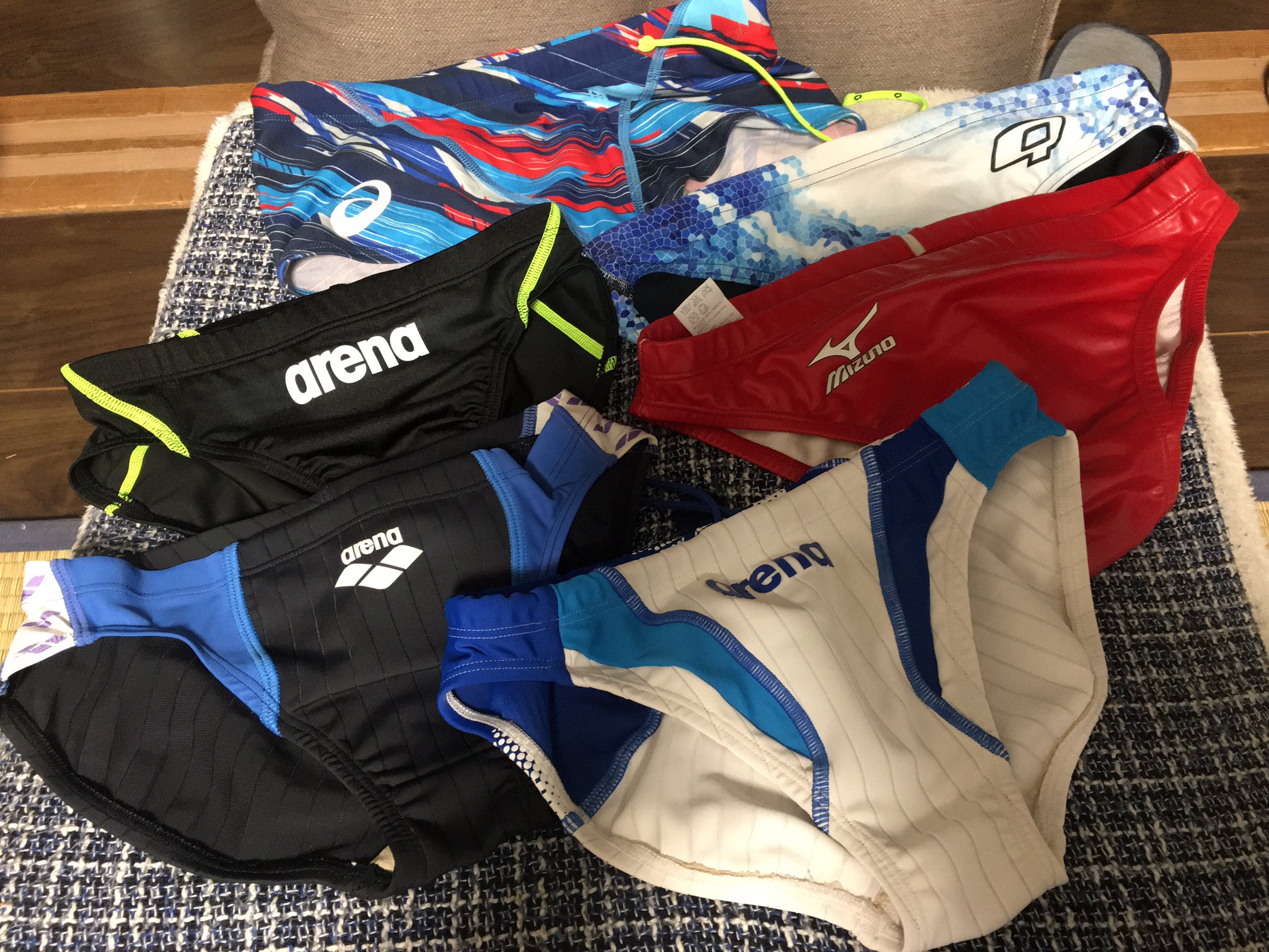 ① アリーナ 競パン 競泳水着 Vパン