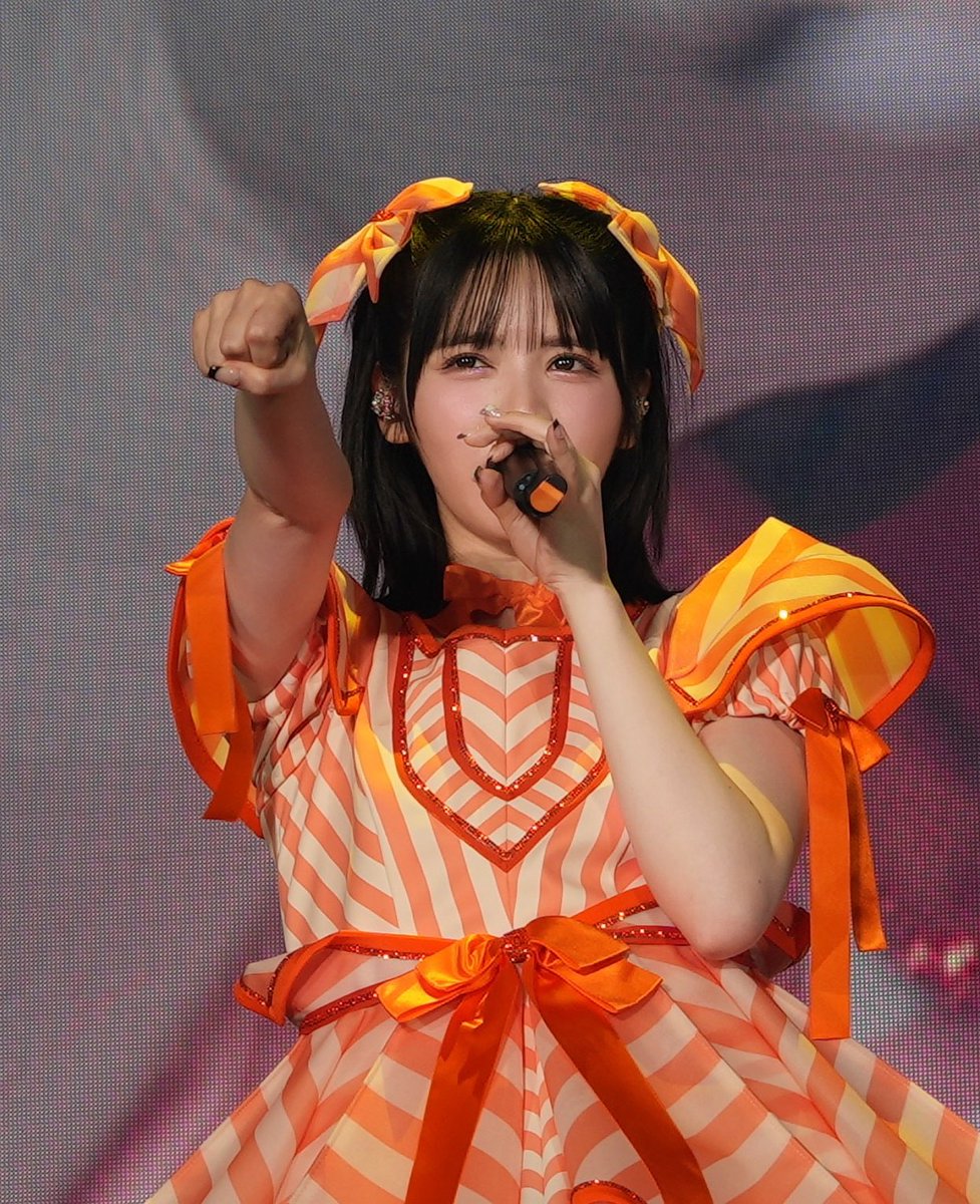 FRUIT ZIPPERのユニフォーム 鎮西寿々歌 フルーツジッパー 鎮西寿々歌