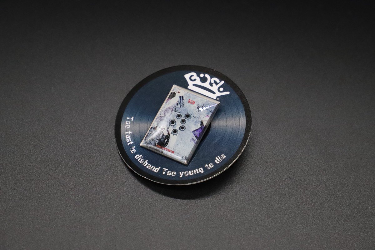 GOiNG TO DESTRUCTiON ピンバッジ欲しい方、先着一名様に差し上げます