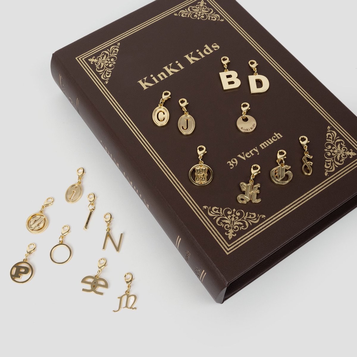 キンキキッズ39very much CD DVDとPremium charm Amazon.co.jp: KinKi