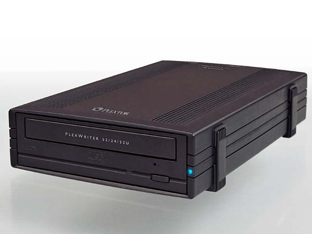 プレクスター、実売10,000円の外付けCD-RWドライブ