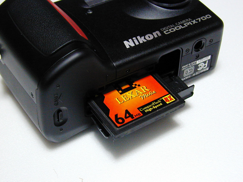 ニコン COOLPIX700」製品版レポート