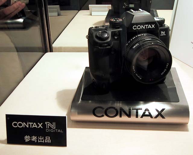 CONTAXブランドのAFデジタル一眼レフカメラが来春登場