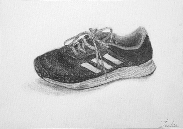 鉛筆デッサン「自分の靴」 : 造形ジュニアこども絵画教室ブログ