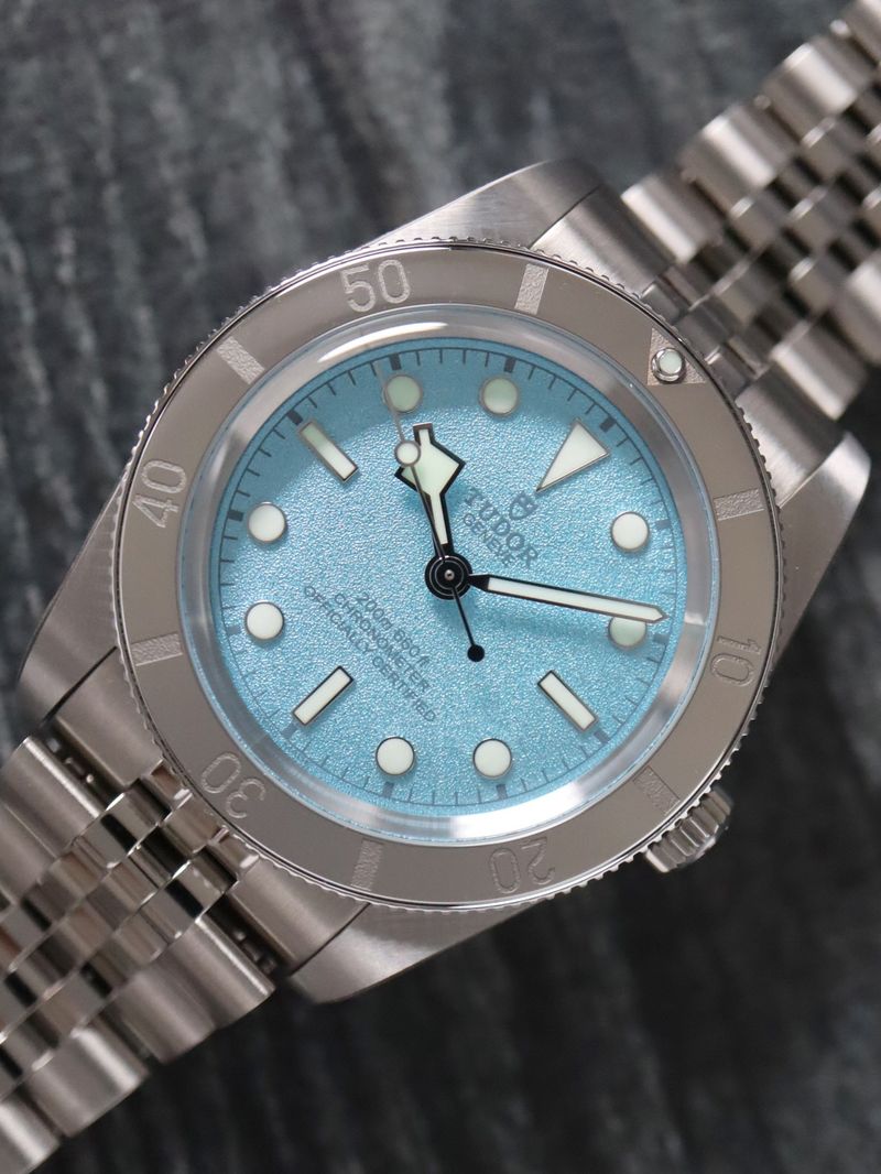 41106: Tudor Black Bay 54 