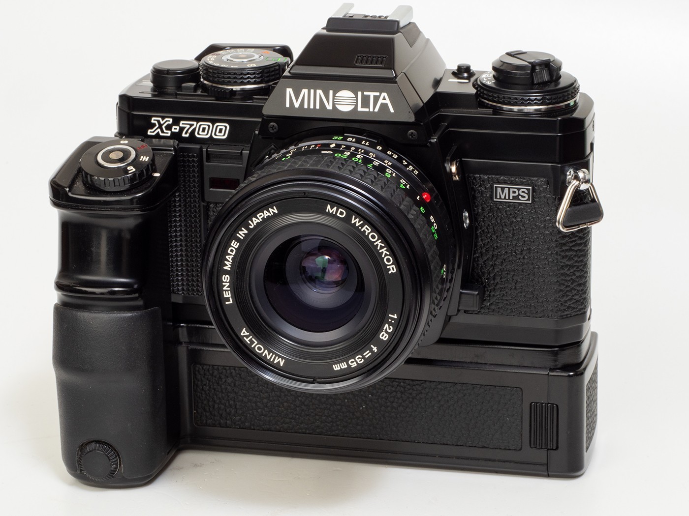 MINOLTA X-700 フィルムカメラ レンズ付き 全体的に傷や汚れあり