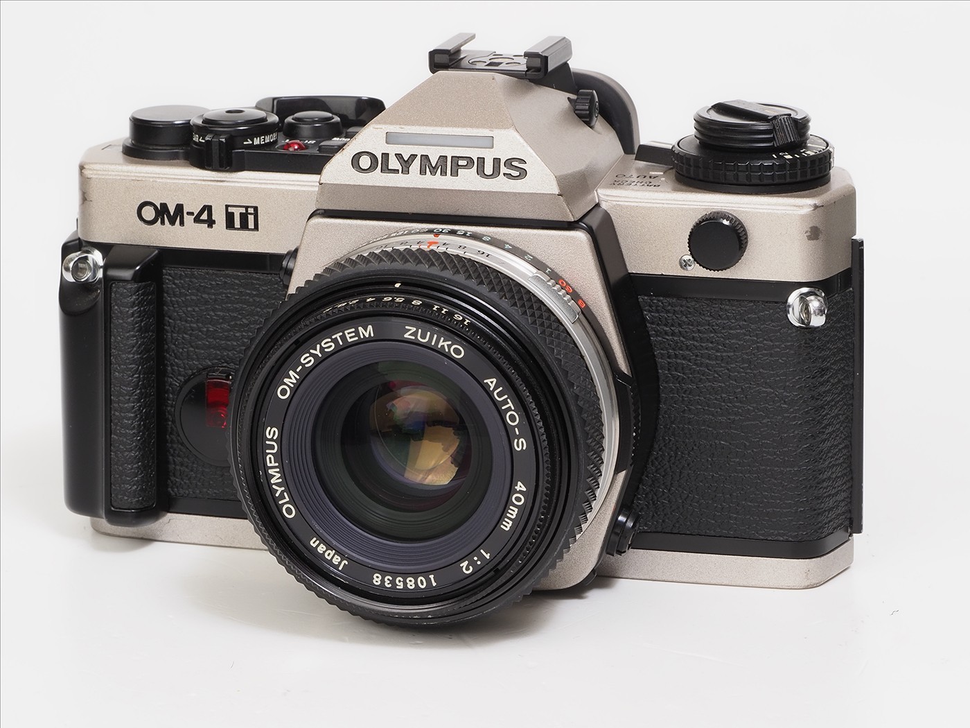 OLYMPUS OM-4 Ti チタンカラー ボディ シャッター下りません OLYMPUS