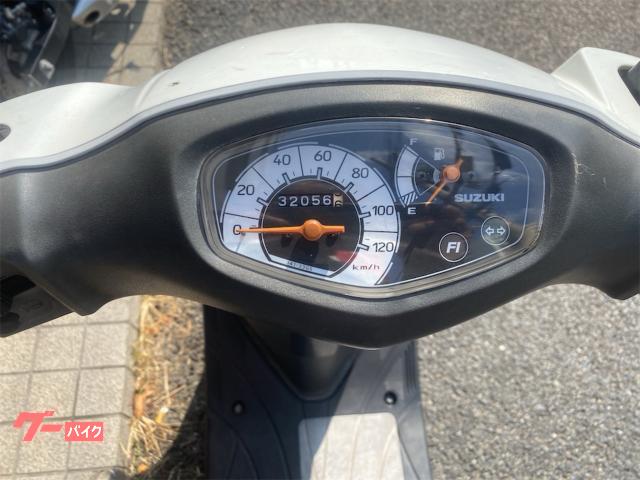 V125S アドレスV125S 純正メーター 2.7万キロ 純正メーター スズキ