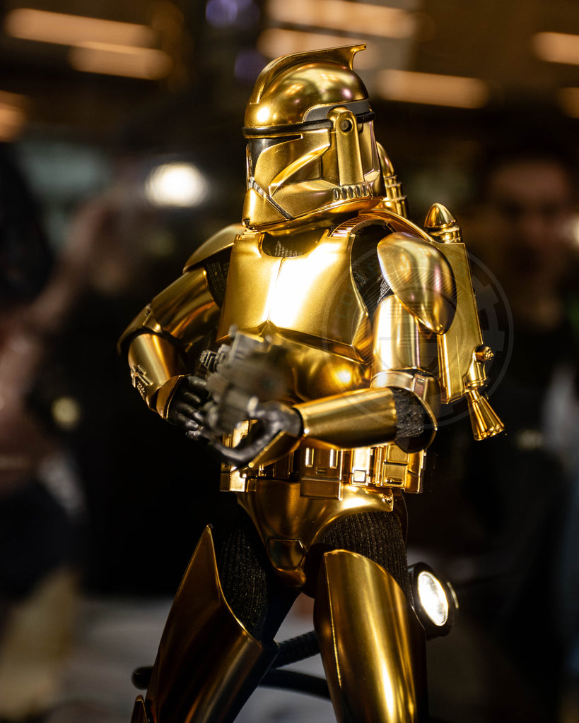 Hot Toys MMS735 Star Wars Clone Trooper Gold Chrome Version 1/6