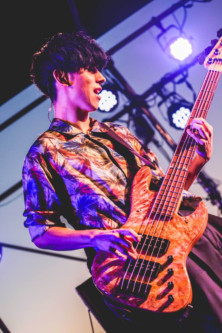 flumpool、デビュー記念日の10月1日に地元大阪天王寺でフリーライブを