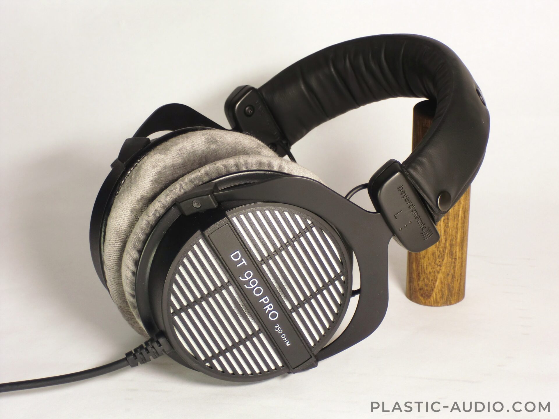 beyerdynamic DT 990 PRO 250Ω ヘッドホン 【公式通販】