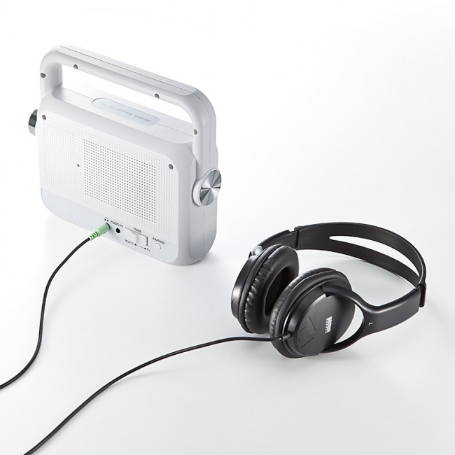 テレビの音を手元で聞ける。ワイヤレスで好きな場所に設置できるテレビ