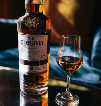 日本のモルトファンのために厳選した特別な一樽のシングルモルト