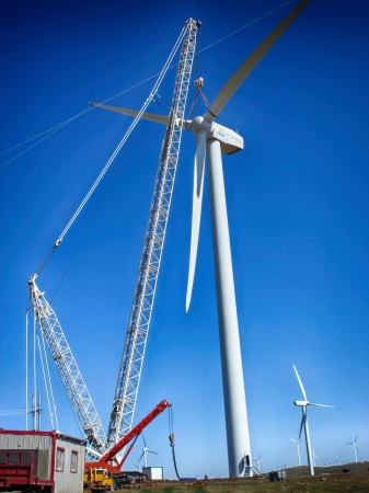 2MW陸上風力発電機 JE87-2000型式認証取得および5MW洋上風力発電機