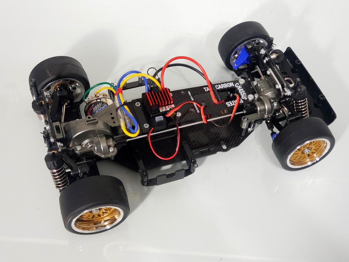 Tamiya TA02 Carbon Edition Porsche 911 GT2 Gulf Racing – RC Bombshells