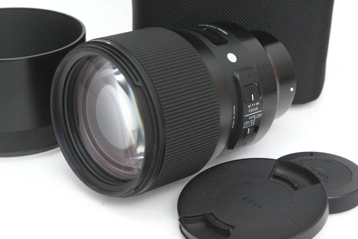 135mm F1.8 DG HSM [ソニーE用] 中古価格比較 - 価格.com