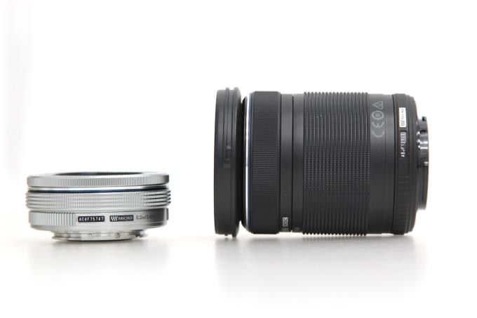 オリンパスOM-D E-M10 MarkⅢ ダブルズーム【シャッター回数884