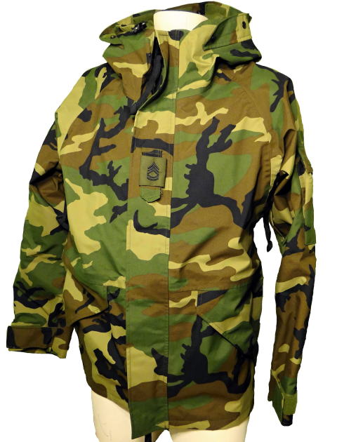 ゴアテックスパーカーウッドランド迷彩