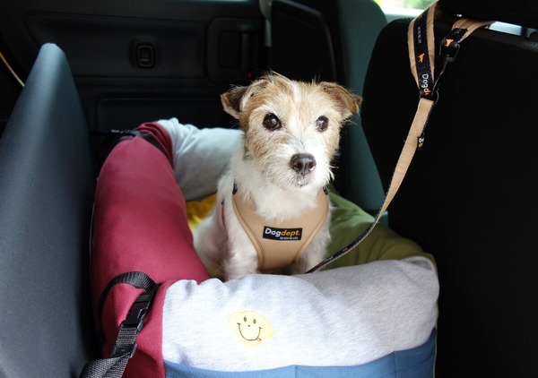 VOLVO純正 ドッグシート(ハーフサイズ)リアシートペットカバー