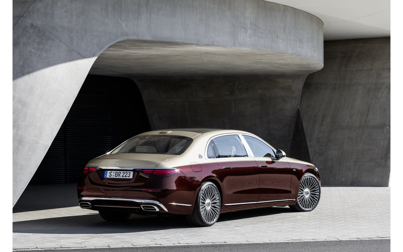 メルセデスマイバッハ Sクラス 新型に「V12」、612馬力ツインターボ