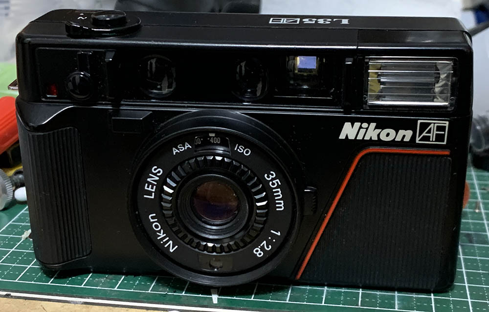 Repair: Nikon L35AF/AD | Richard Haw's Classic Nikon Repair and Review