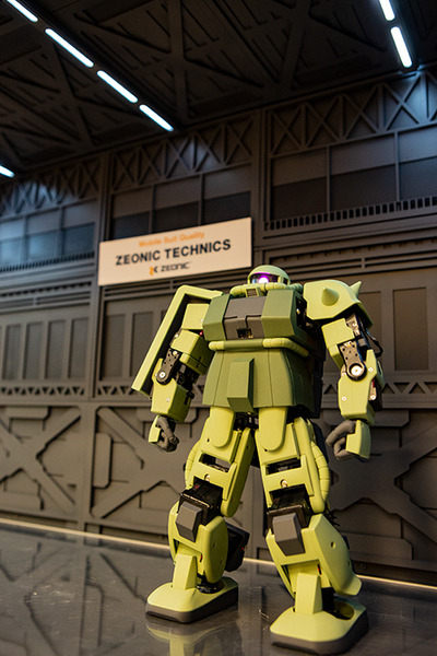 動かせるザク「ZEONIC TECHNICS」本格的なロボット開発教材をバンダイ