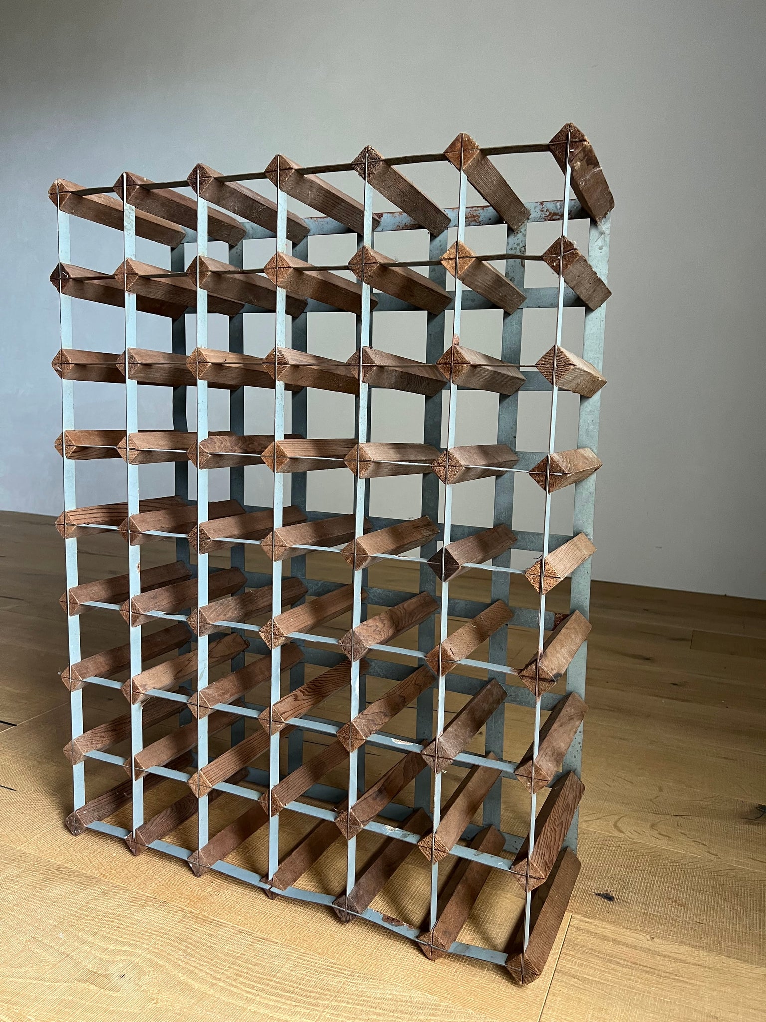 1960年代のビンテージワインラック