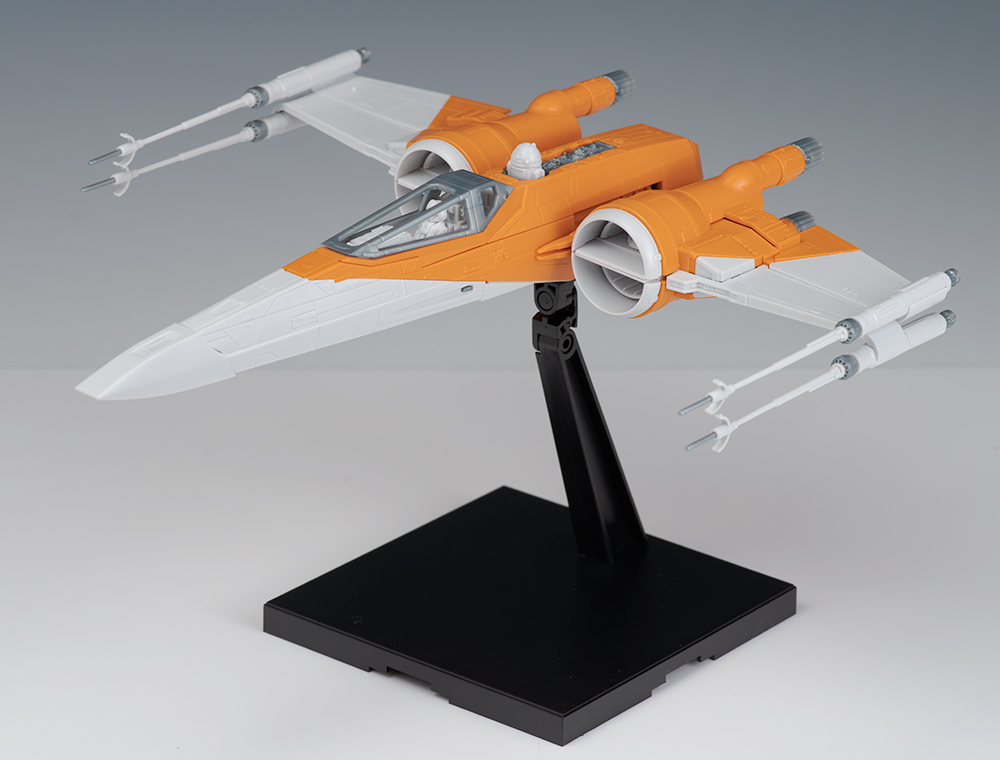 電飾改 1/72 Xウイング・ファイター ポー専用機 完成品 1/72 Xウイング