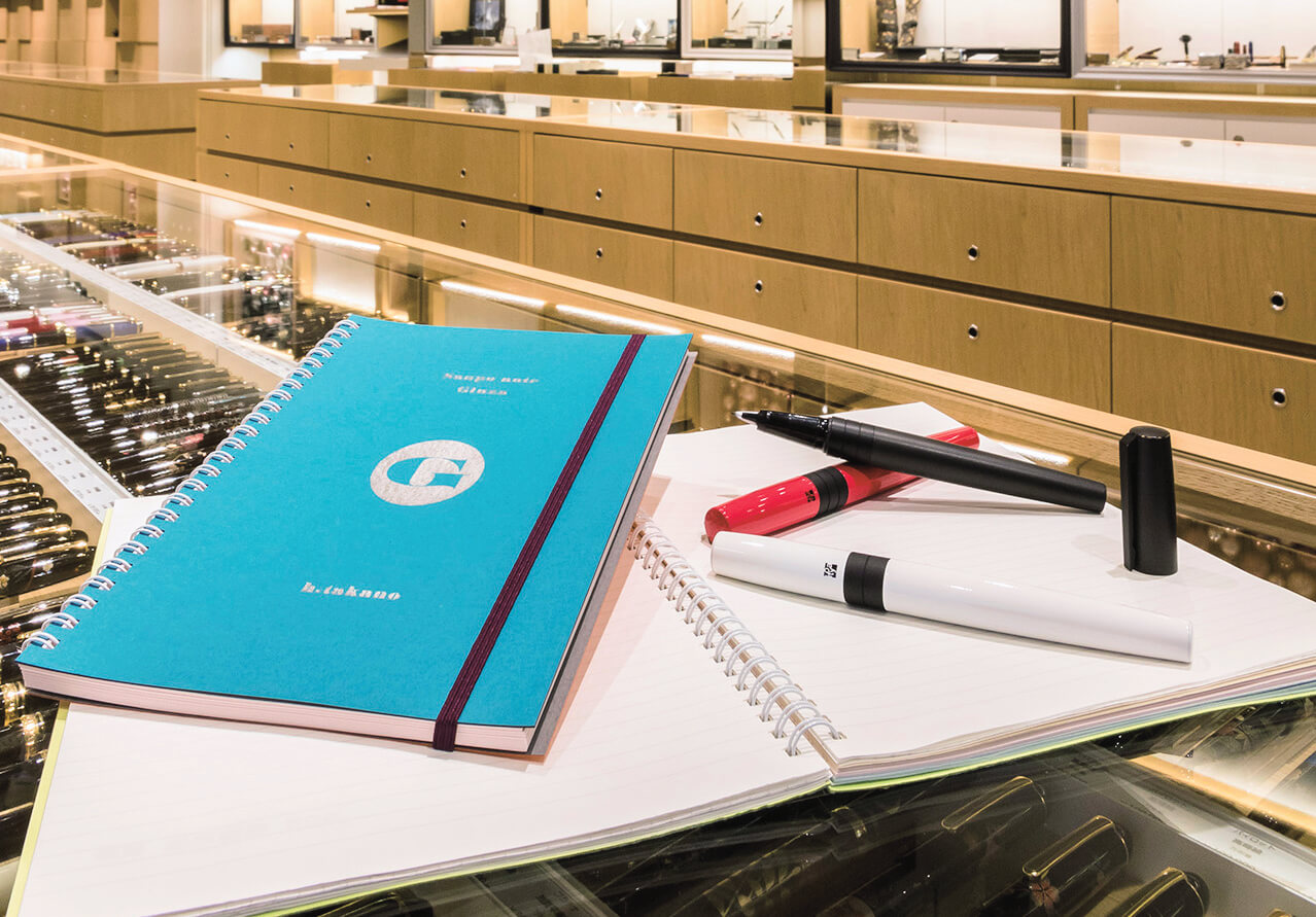 銀座で訪れたい文房具店7店。こだわりの高級文具や、自分だけの
